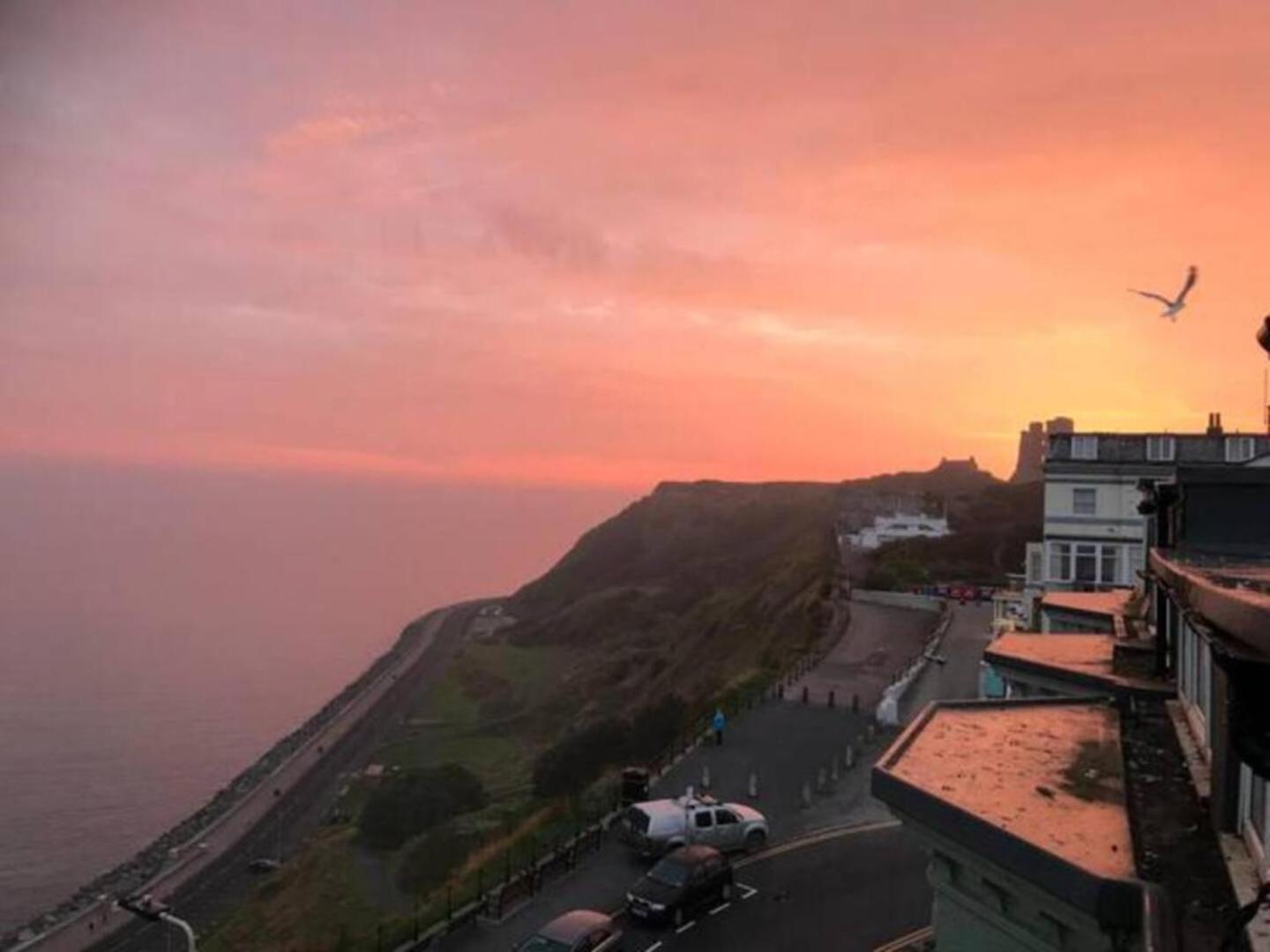 Denelea - Stunning Sea Views! Apartment Scarborough Luaran gambar